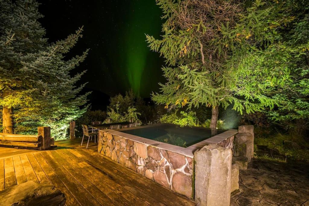 Luxury Lakefront Villa, Infinity Hot Tub And Sauna Grimsnes og Grafningshreppur Exterior photo